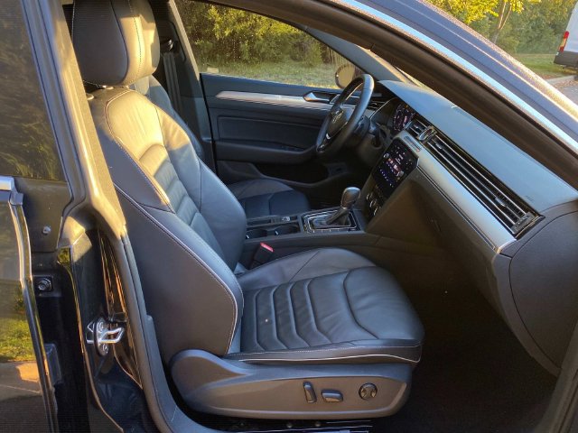 Used 2019 Volkswagen Arteon SEL FWD image 34