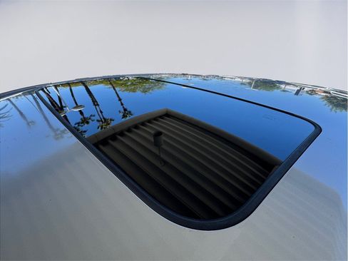 Used 2014 Lexus RX 450h FWD image 9