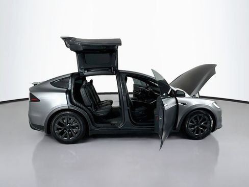 Used 2024 Tesla Model X AWD/4WD image 34