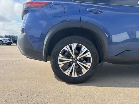 Used 2023 Nissan Rogue SV AWD/4WD image 13