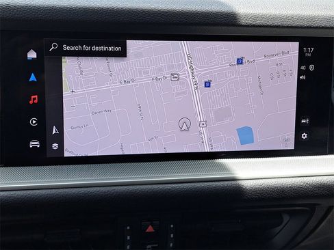 Used 2025 Porsche Cayenne image 31