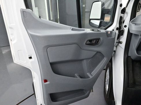 Used 2019 Ford Transit 250 130 Low Roof RWD image 14