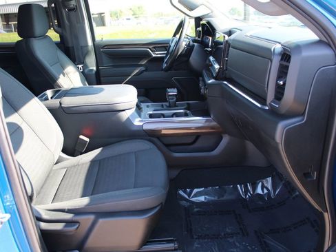 Used 2023 Chevrolet Silverado 1500 RST AWD/4WD image 8