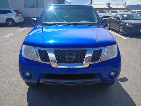 Used 2013 Nissan Frontier SV w/ SV Value Truck Pkg AWD/4WD image 2
