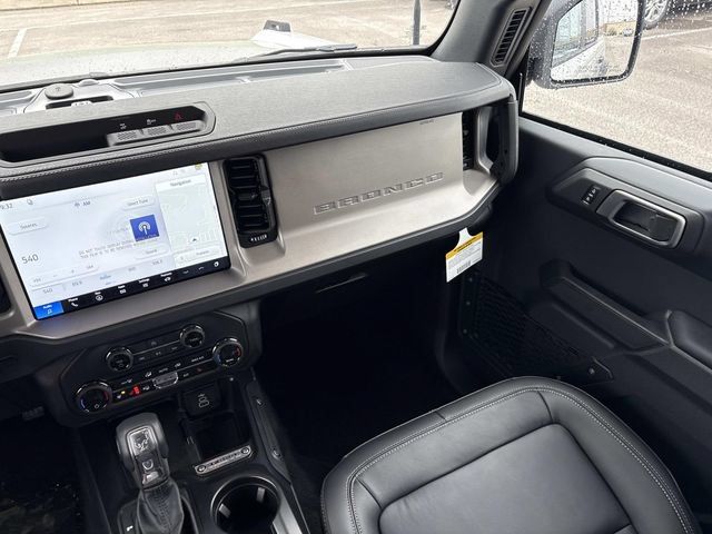 New 2026 Ford Bronco Outer Banks w/ Black Appearance Package AWD/4WD image 15