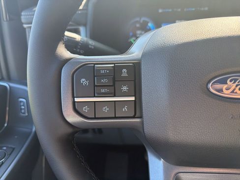 New 2025 Ford F150 Lightning Flash AWD/4WD image 34