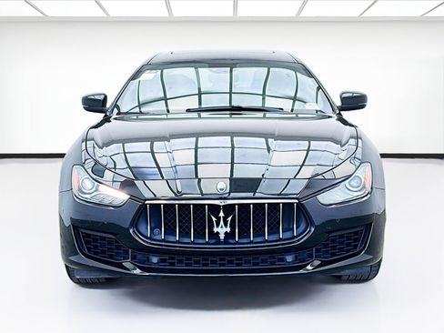 Used 2018 Maserati Ghibli image 2