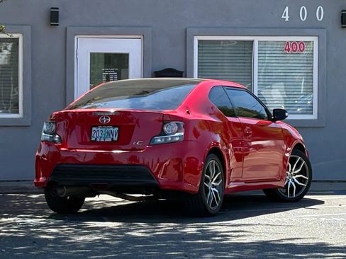 Used 2014 Scion tC FWD image 5