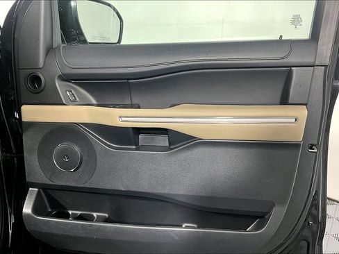 Used 2024 Ford Expedition Limited RWD image 24