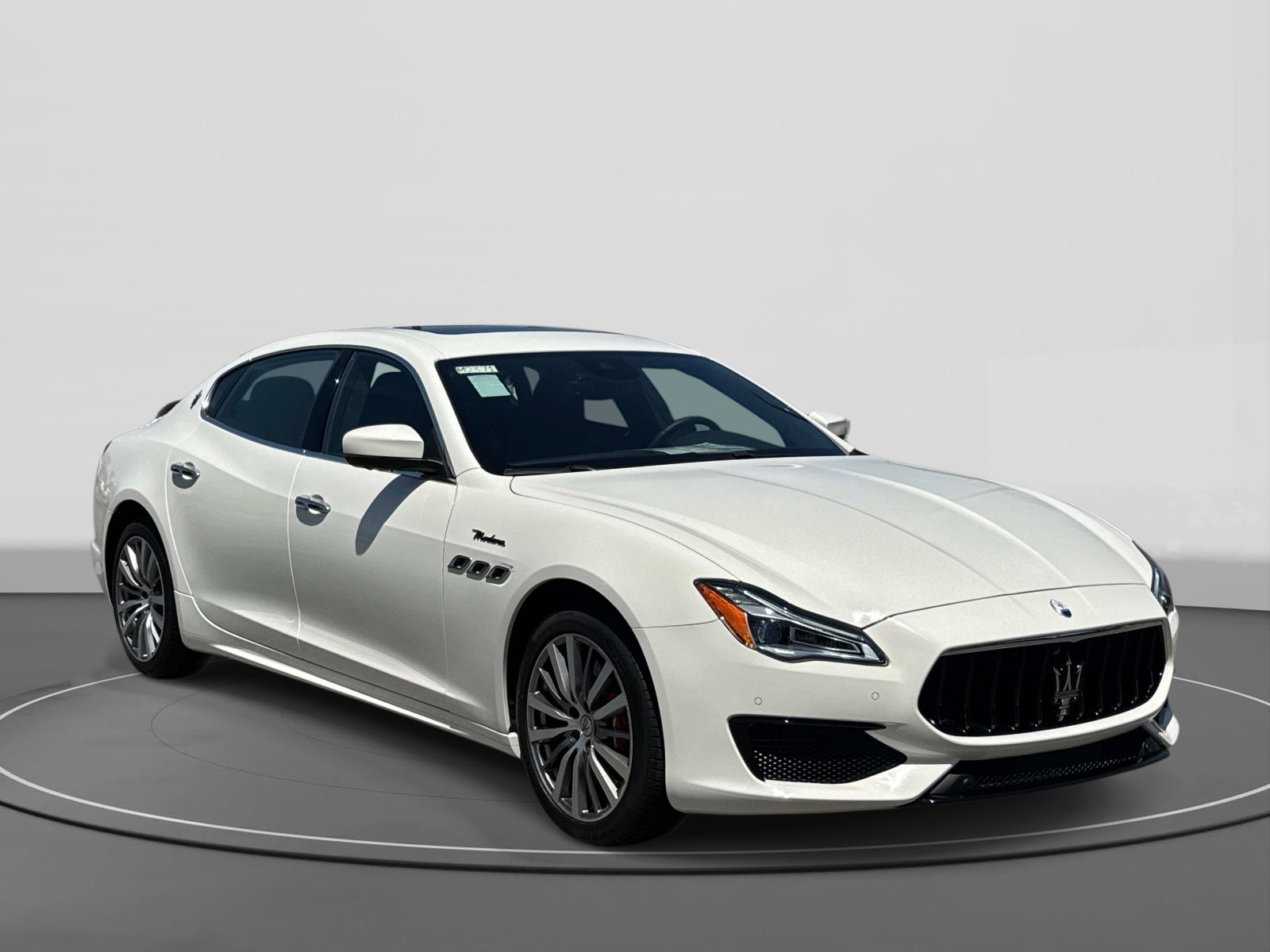 Used 2022 Maserati Quattroporte Modena RWD image 1