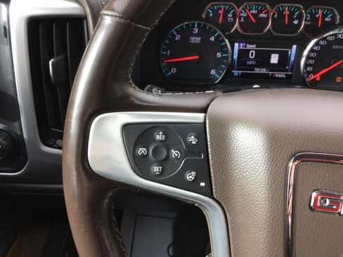 Used 2018 GMC Sierra 1500 SLT image 16