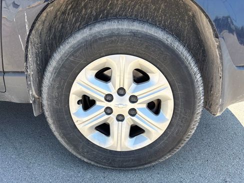 Used 2015 Chevrolet Traverse LS FWD image 16