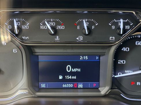 Used 2020 GMC Sierra 1500 SLE w/ SLE Value Package image 31