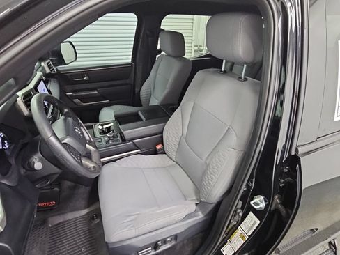 Used 2025 Toyota Tundra SR5 AWD/4WD image 31