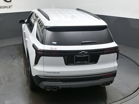 New 2026 Chevrolet Traverse LT w/ Driver Confidence Package FWD image 36