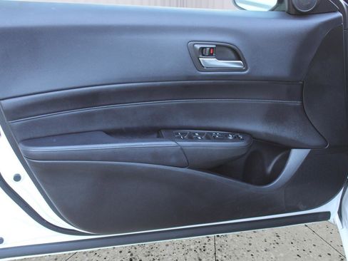 Used 2019 Acura ILX image 41
