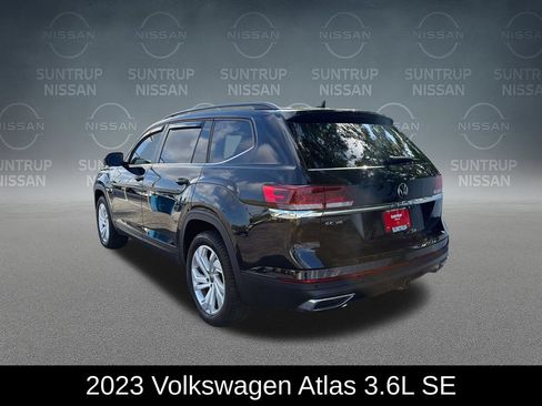 Used 2023 Volkswagen Atlas SE w/ Panoramic Sunroof Package AWD/4WD image 3
