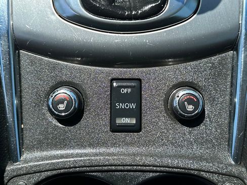 Used 2015 INFINITI Q40 AWD w/ Moonroof Package image 27