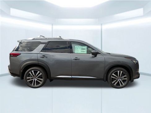 New 2025 Nissan Pathfinder Platinum image 7