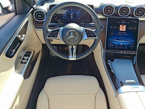 Used 2023 Mercedes-Benz C 300 4MATIC Sedan image 11