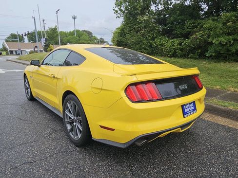 Used 2015 Ford Mustang GT Premium RWD image 4