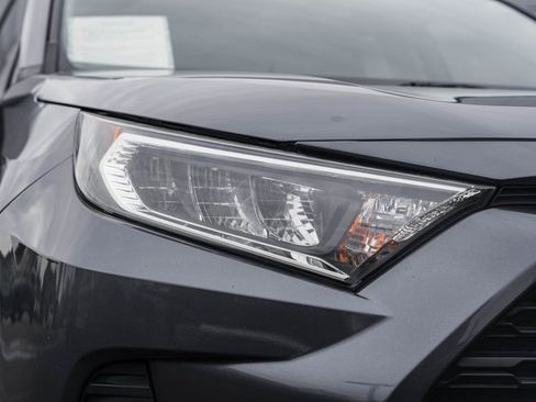 Used 2019 Toyota RAV4 XLE w/ Convenience Package image 13