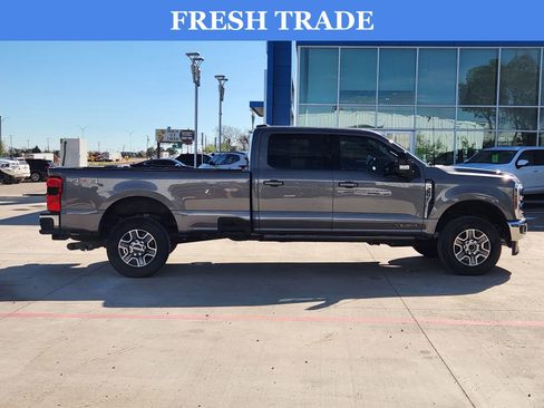 Used 2024 Ford F350 Lariat image 7