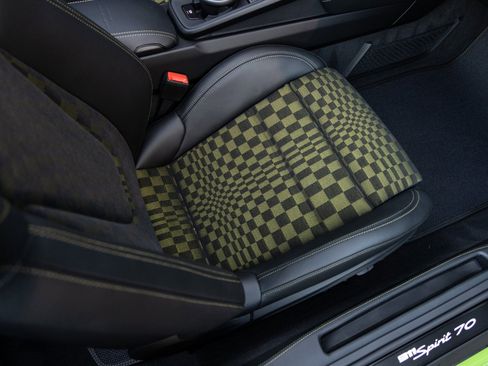 Certified 2026 Porsche 911 Carrera GTS image 32