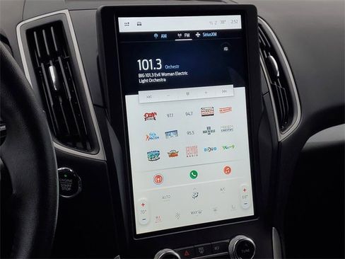 Used 2024 Ford Edge SEL w/ Convenience Package image 23