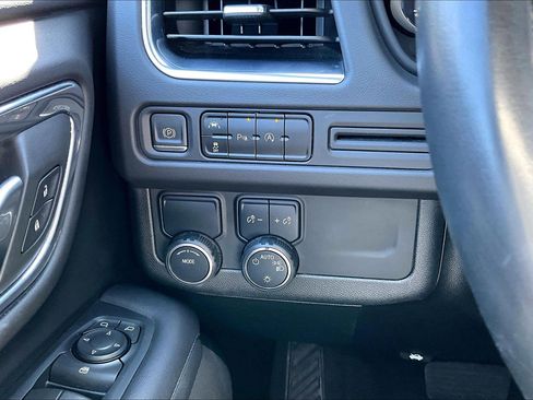 Used 2023 Chevrolet Tahoe LT RWD image 26