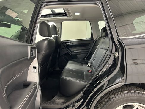 Used 2018 Subaru Forester 2.5i Touring w/ Popular Package #3B AWD/4WD image 30