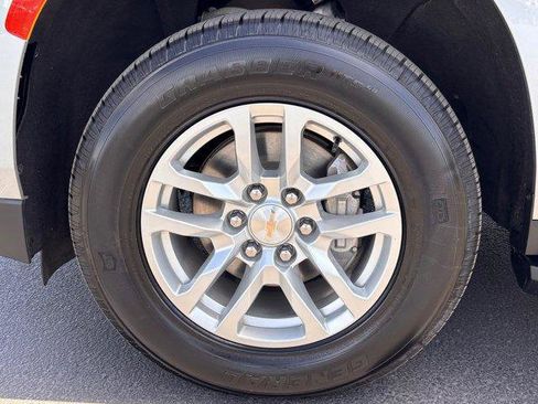 Used 2024 Chevrolet Tahoe LT RWD image 10