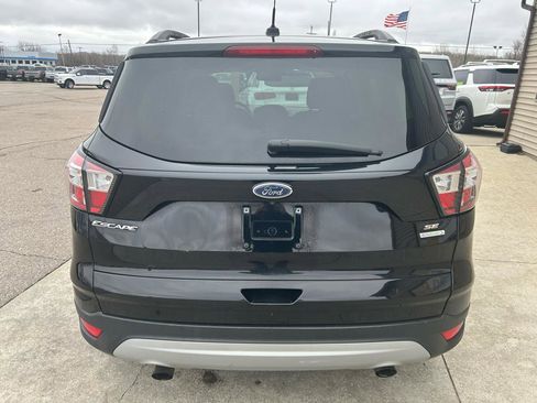 Used 2018 Ford Escape SE image 6