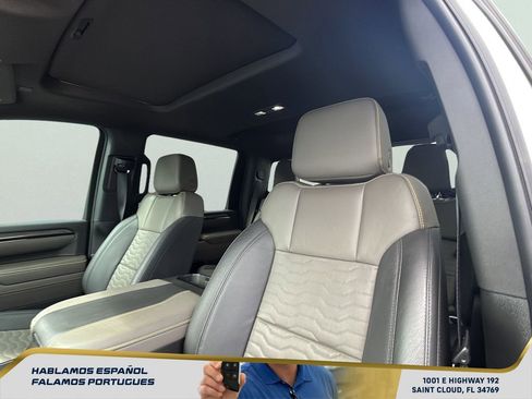Certified 2024 Chevrolet Silverado 2500 ZR2 w/ Technology Package AWD/4WD image 15