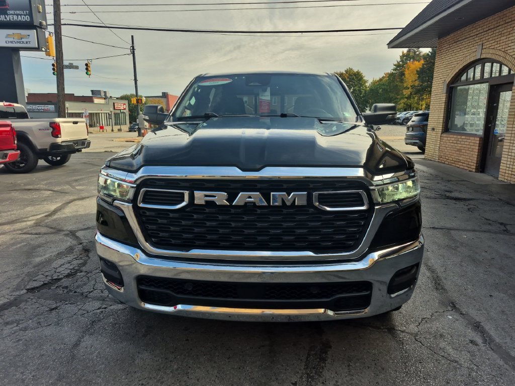 Used 2025 RAM 1500 Big Horn AWD/4WD image 10