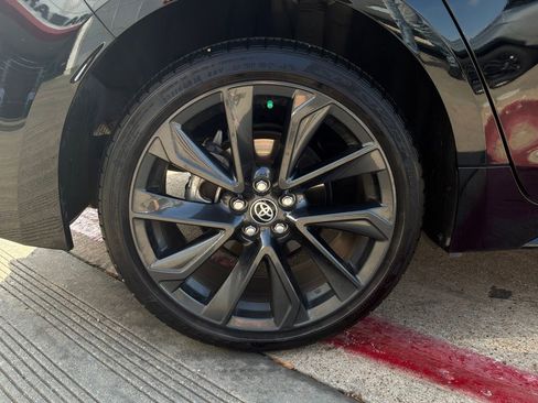 Used 2024 Toyota Corolla SE w/ SE Package image 9