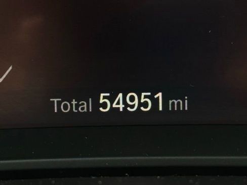 Used 2021 BMW 540i xDrive w/ M Sport Package image 29