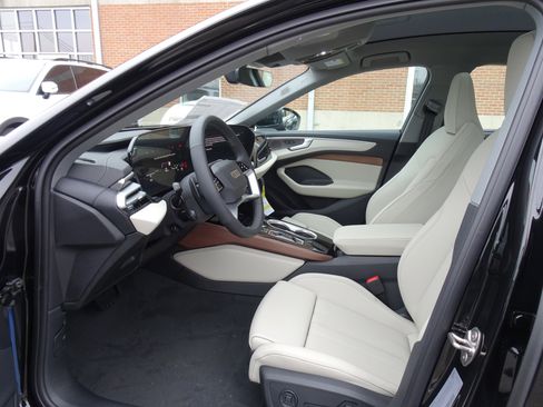 New 2026 Audi A6 Premium Plus image 4