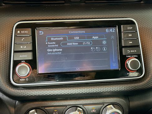 Used 2024 Nissan Kicks S image 21