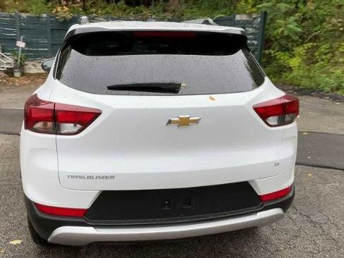 Certified 2023 Chevrolet TrailBlazer LT w/ Convenience Package FWD image 7