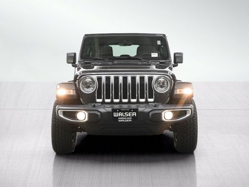 Used 2020 Jeep Wrangler Unlimited Sahara AWD/4WD image 9