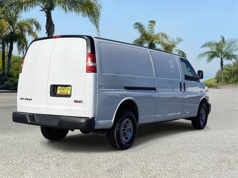 Used 2023 GMC Savana 2500 Extended w/ Driver Convenience Package image 4