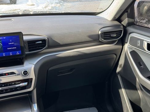 Used 2021 Ford Explorer XLT w/ Equipment Group 202A image 39