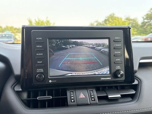 Used 2022 Toyota RAV4 XLE Premium AWD/4WD image 24