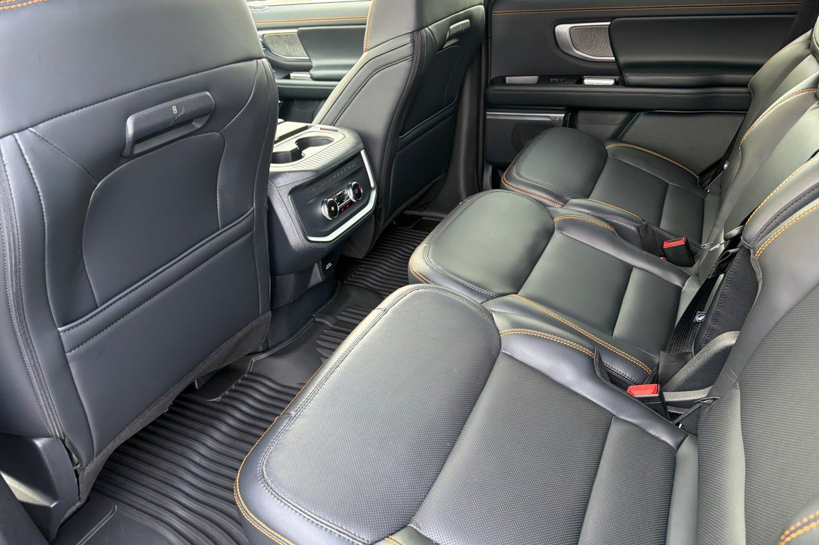 Used 2026 Ford Expedition Tremor AWD/4WD image 9