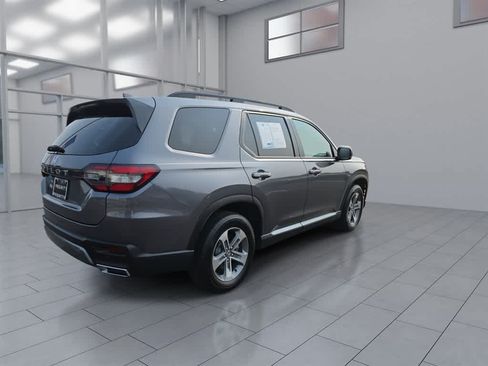 Certified 2026 Honda Pilot EX-L image 9