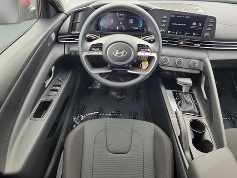 New 2026 Hyundai Elantra SE FWD image 23