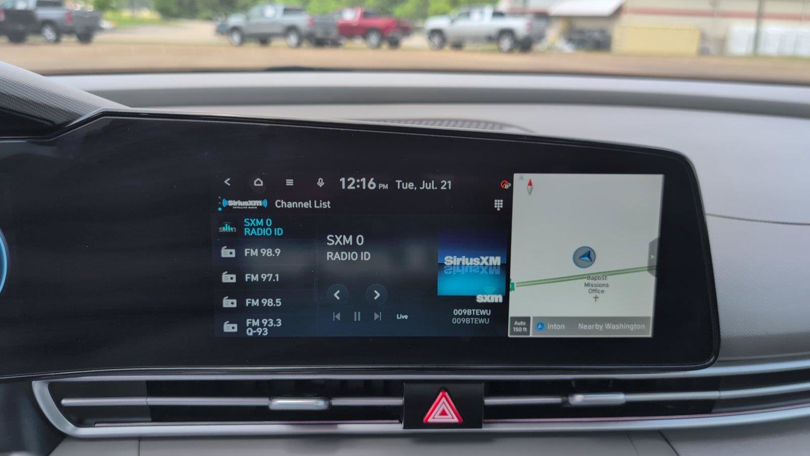 Used 2025 Hyundai Elantra SEL FWD image 22