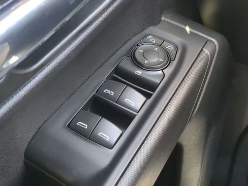 Used 2025 Chevrolet Silverado 1500 Custom Trail Boss AWD/4WD image 27