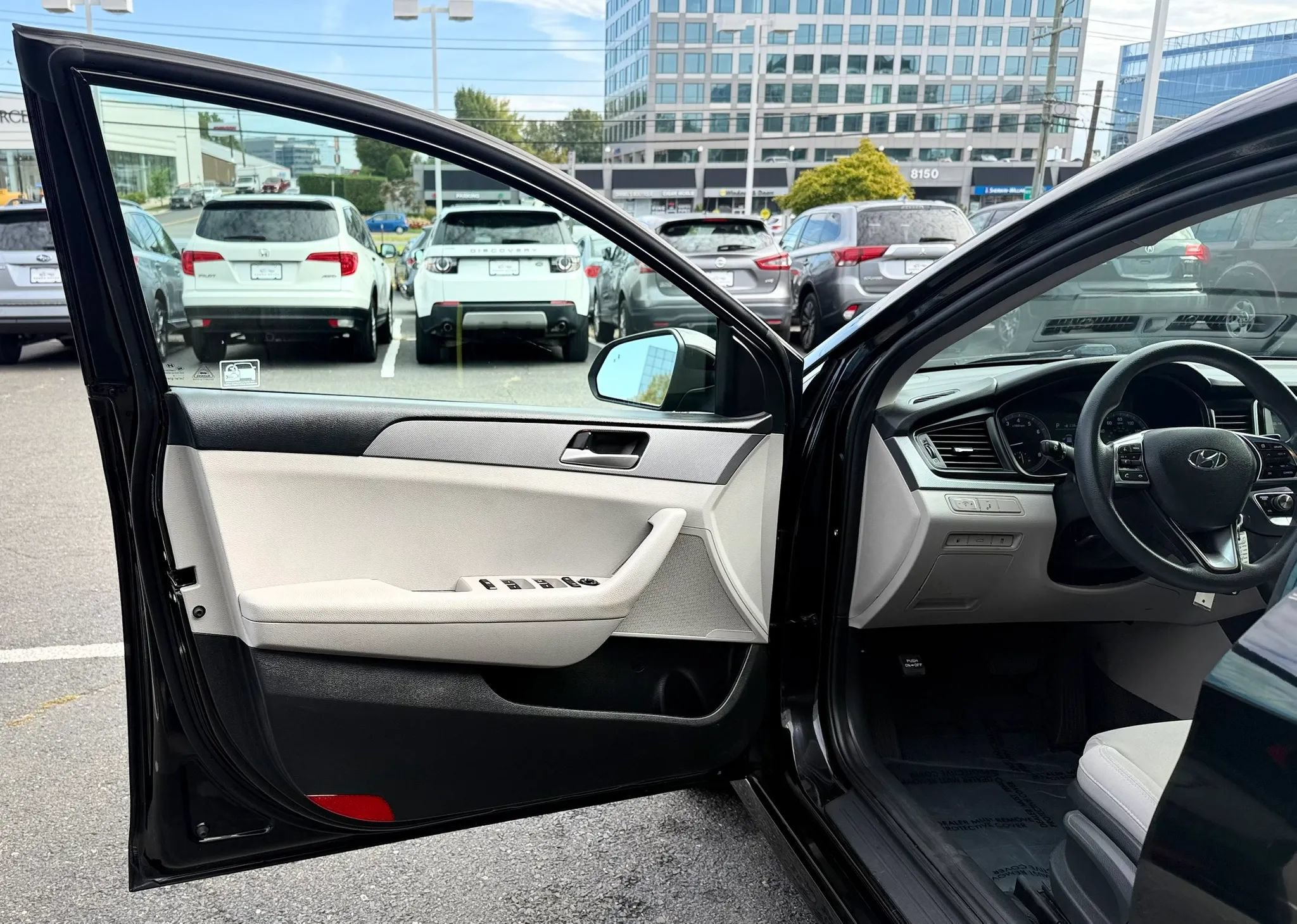 Used 2018 Hyundai Sonata SE FWD image 9